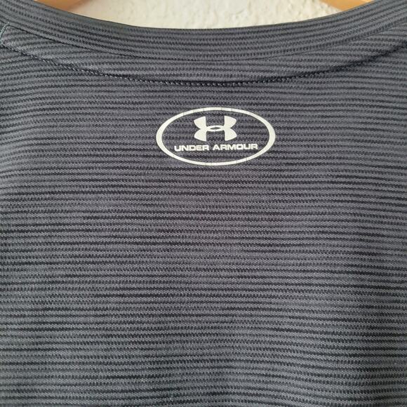 Under Armour Women's Charcoal Gray Striped V-Neck Heatgear Loose Fit Top Size XS - Picture 5 of 5